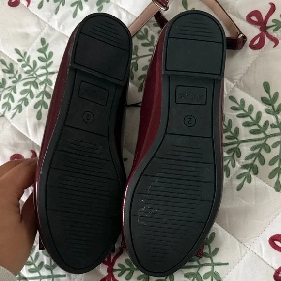 Sugar Burgundy Bow Dress Shoes - Picture 2 of 3